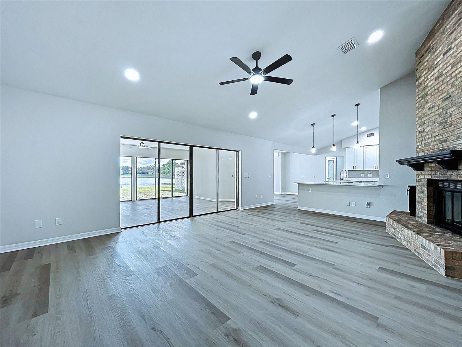 Listing photo id 23 for 2881 Hammock Drive