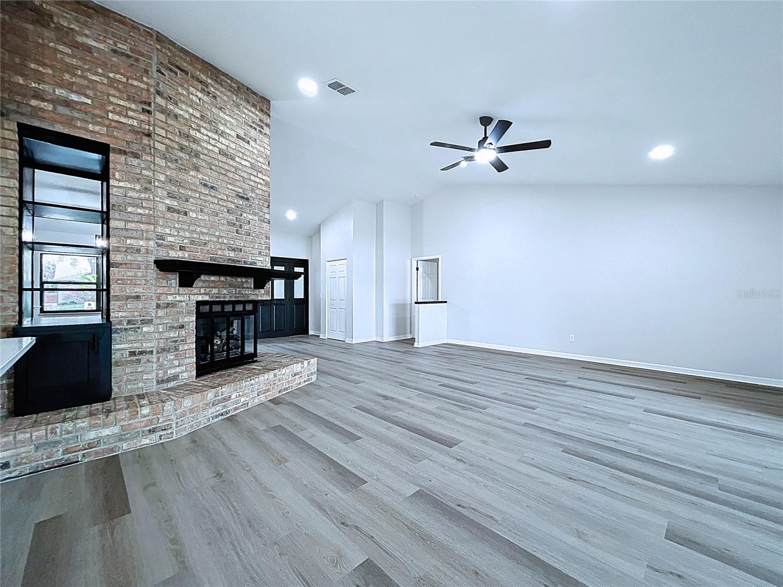 Listing photo id 27 for 2881 Hammock Drive