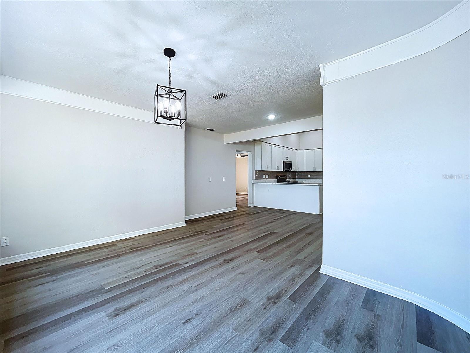 Listing photo id 37 for 2881 Hammock Drive