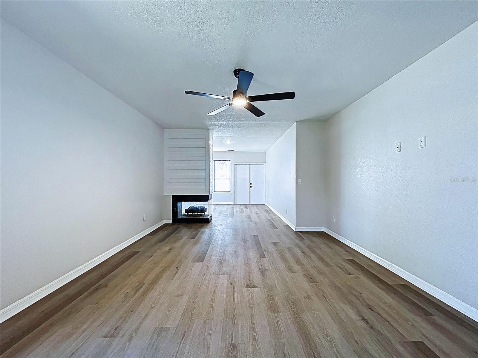 Listing photo id 40 for 2881 Hammock Drive