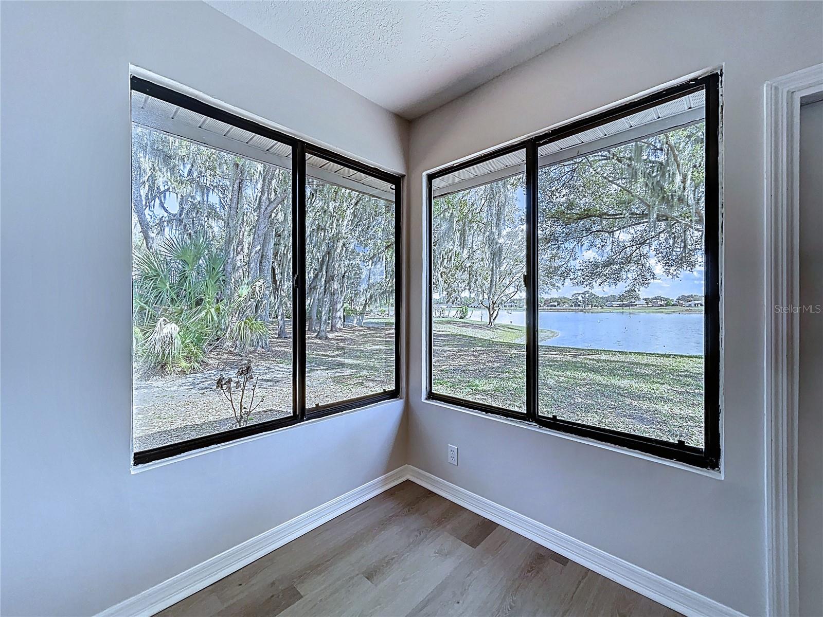 Listing photo id 44 for 2881 Hammock Drive