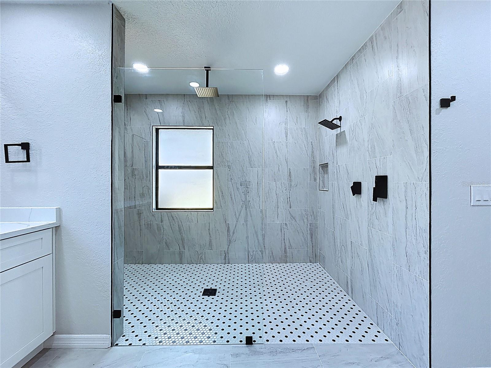 Listing photo id 46 for 2881 Hammock Drive