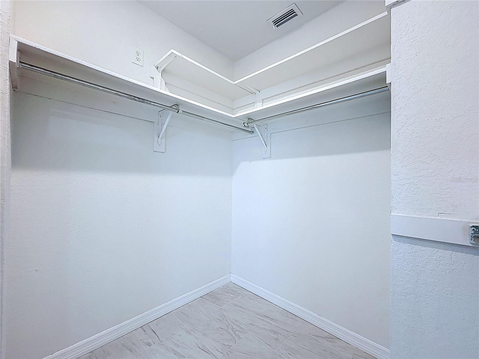 Listing photo id 53 for 2881 Hammock Drive