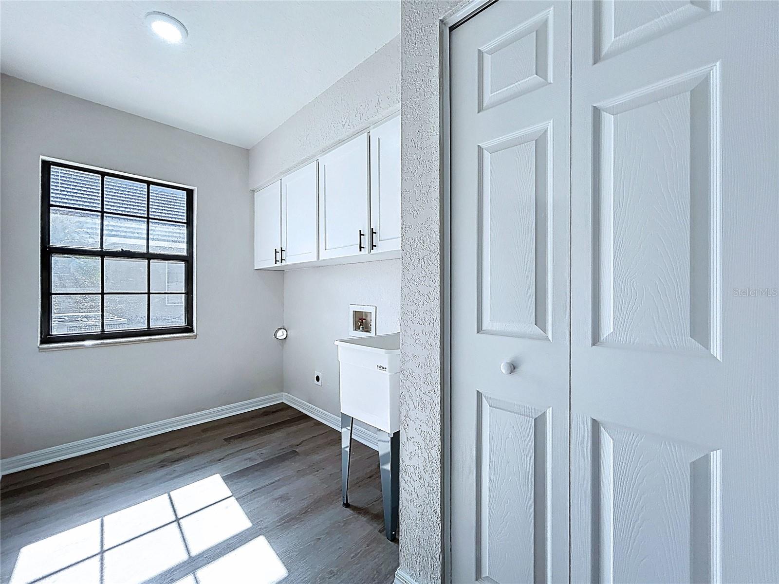 Listing photo id 83 for 2881 Hammock Drive