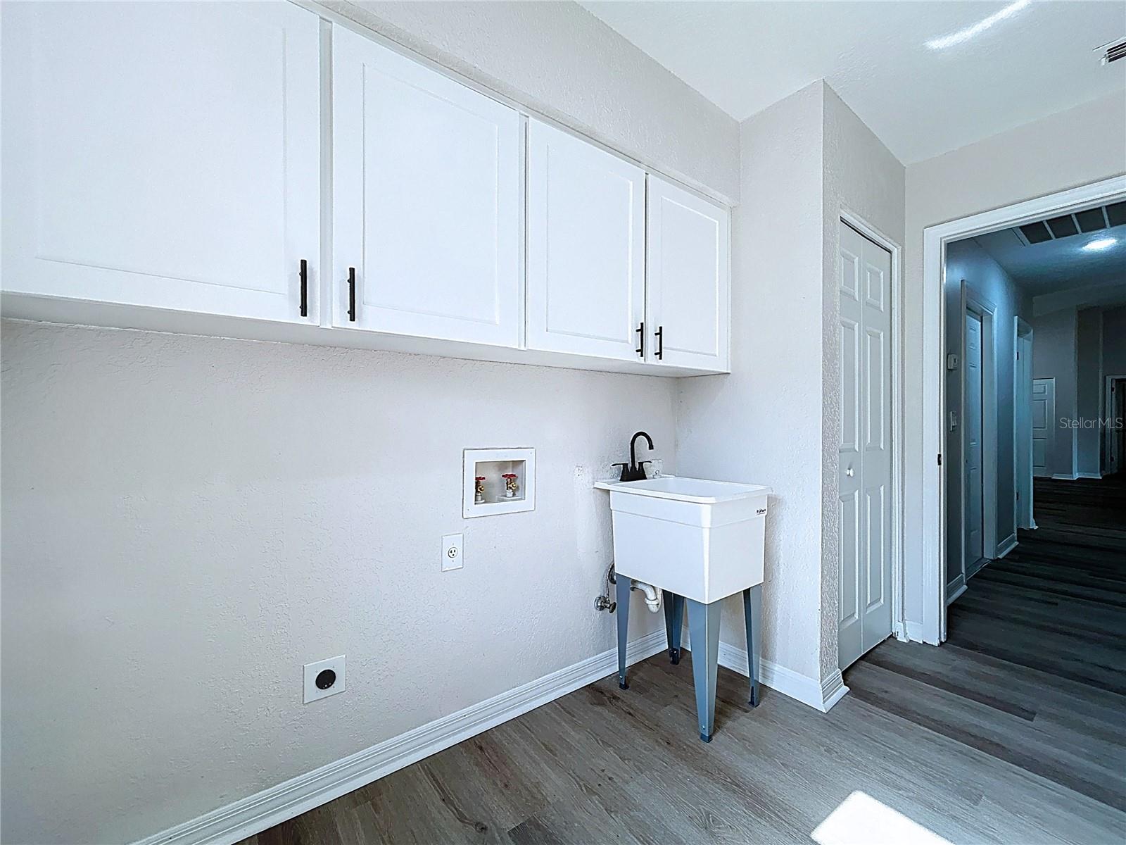 Listing photo id 84 for 2881 Hammock Drive