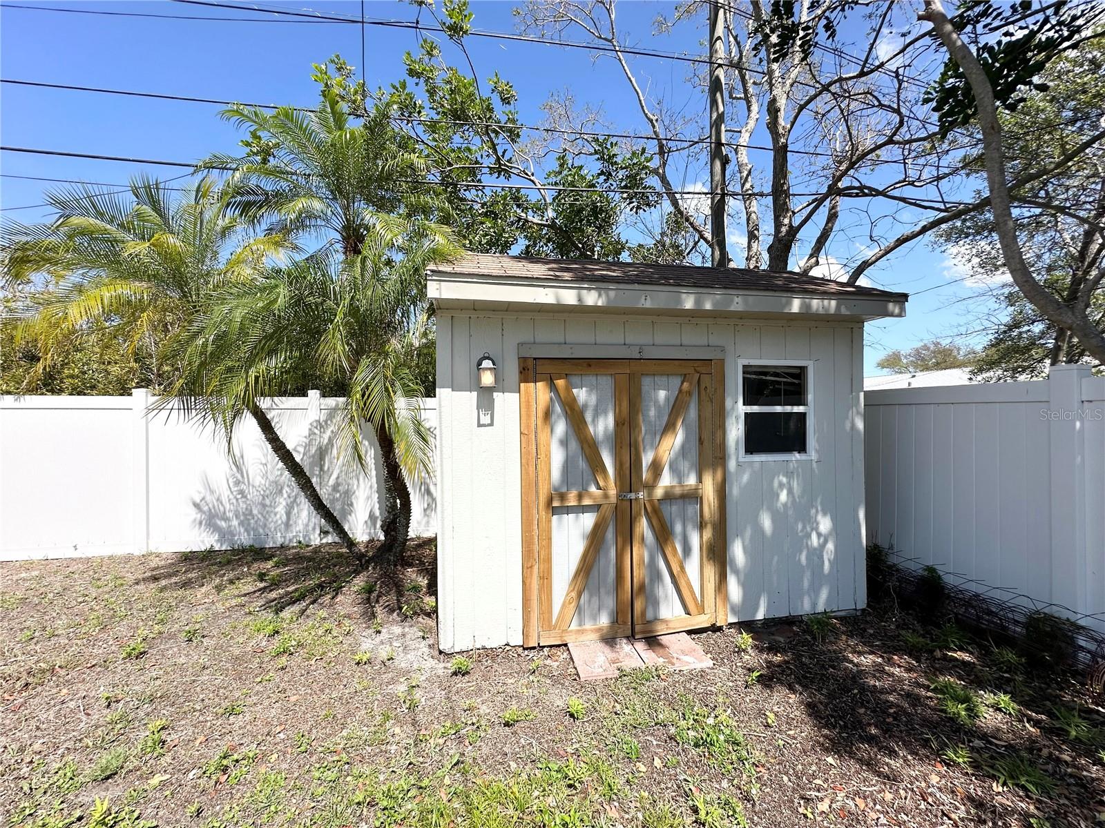 Image 17 of 32 For 5519 17th Avenue N