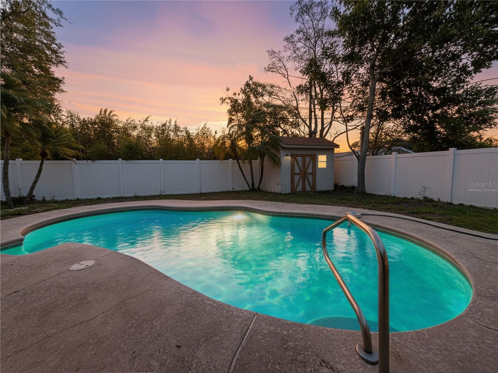 Image 2 of 32 For 5519 17th Avenue N