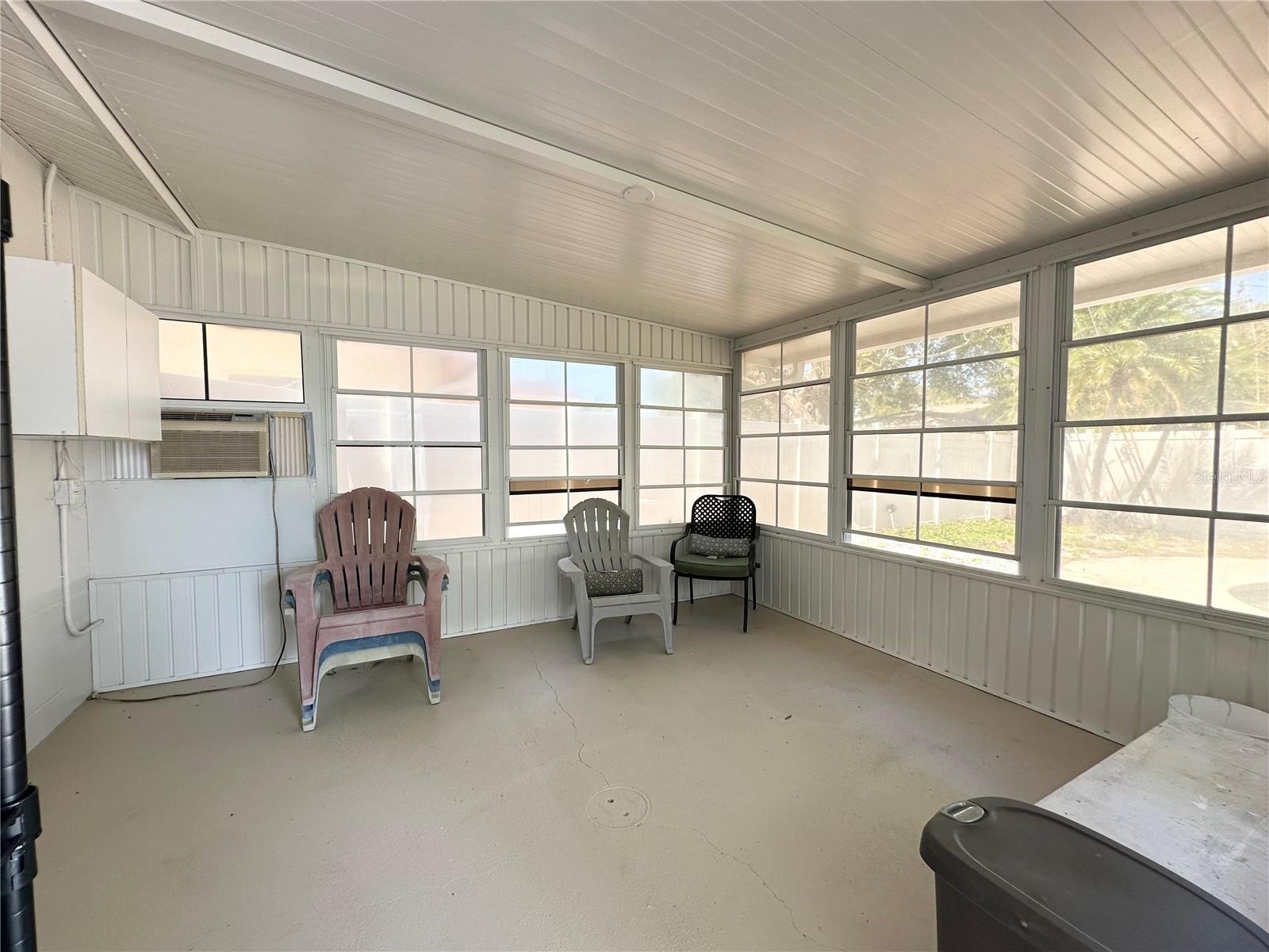 Image 22 of 32 For 5519 17th Avenue N