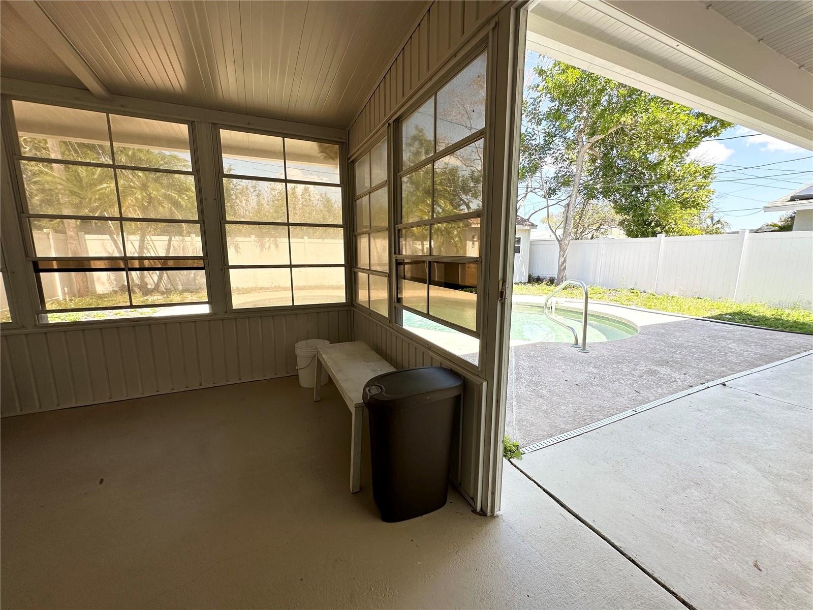 Image 23 of 32 For 5519 17th Avenue N