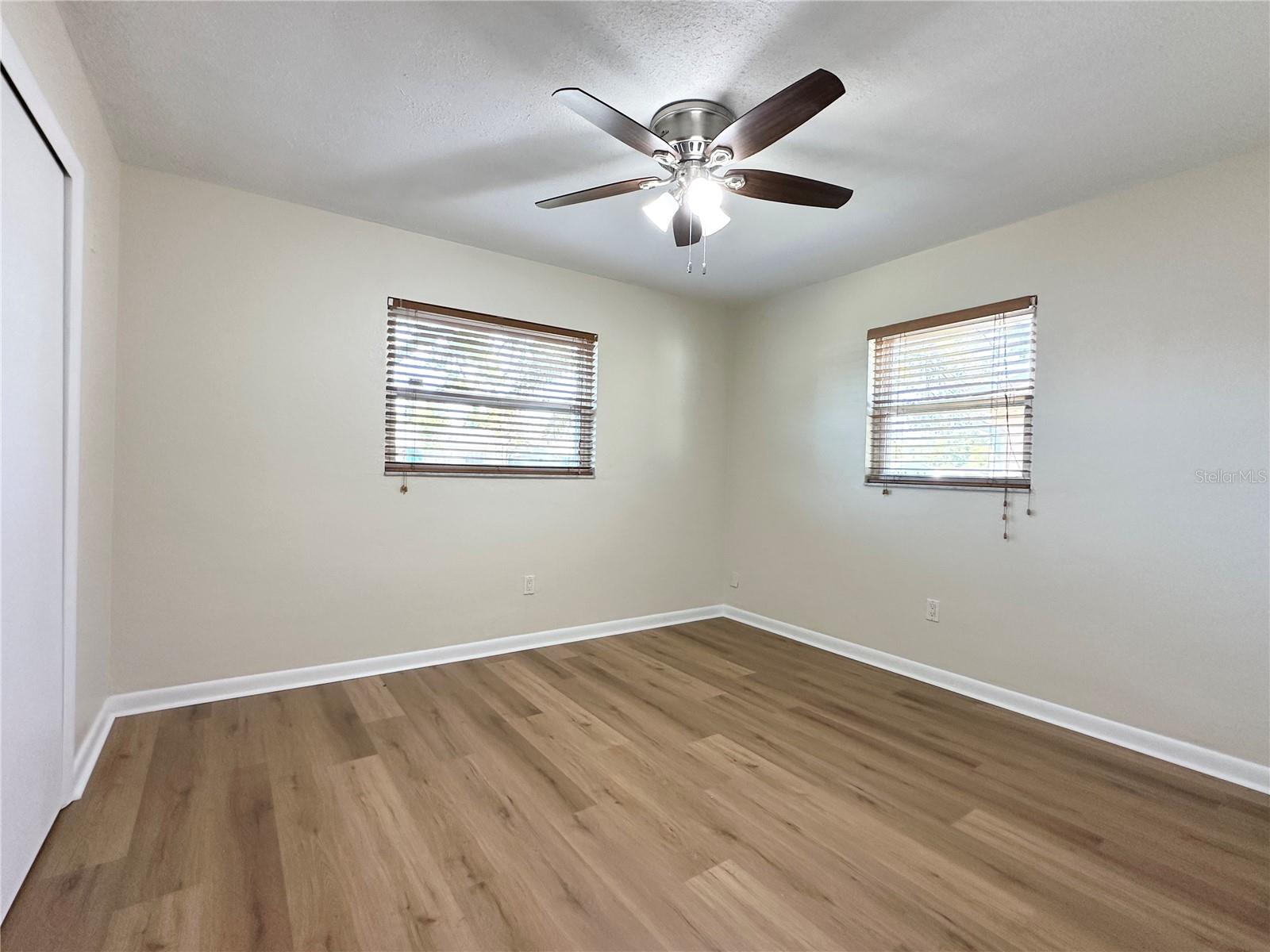 Image 24 of 32 For 5519 17th Avenue N