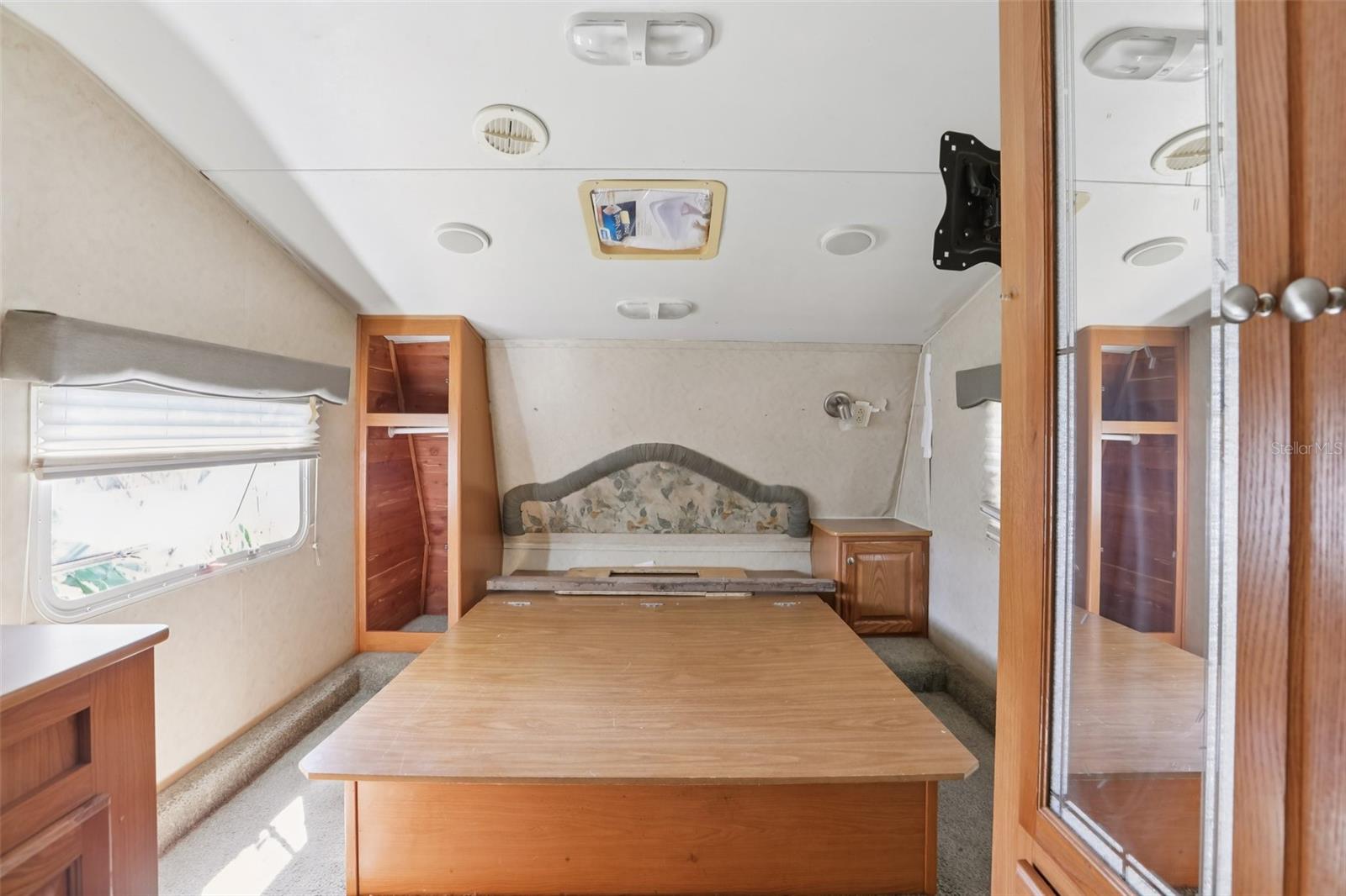 Image 5 of 20 For 4233 Gall Boulevard