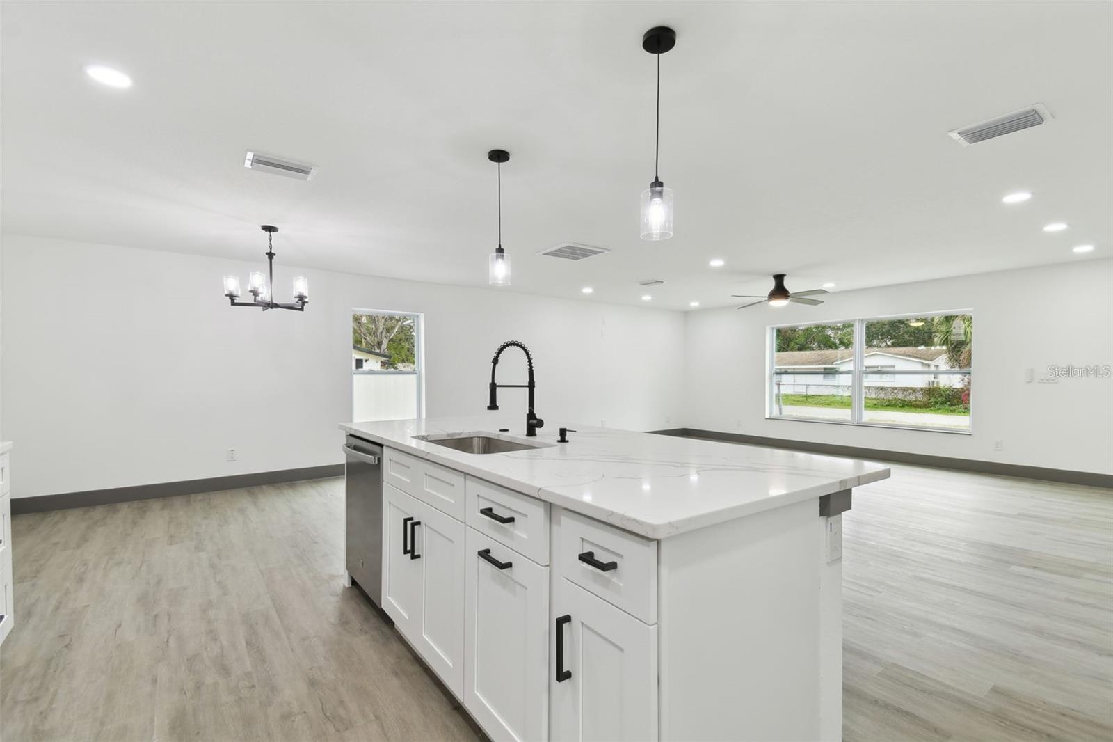 Image 16 of 36 For 6701 19th Avenue