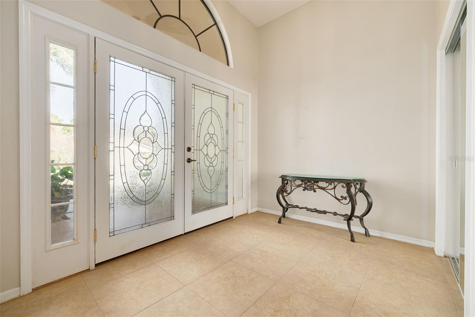 Image 2 of 37 For 470 Hickorynut Avenue