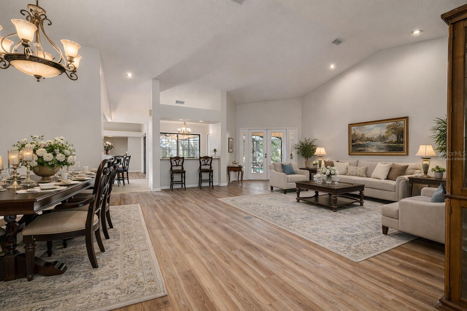 Image 3 of 37 For 470 Hickorynut Avenue