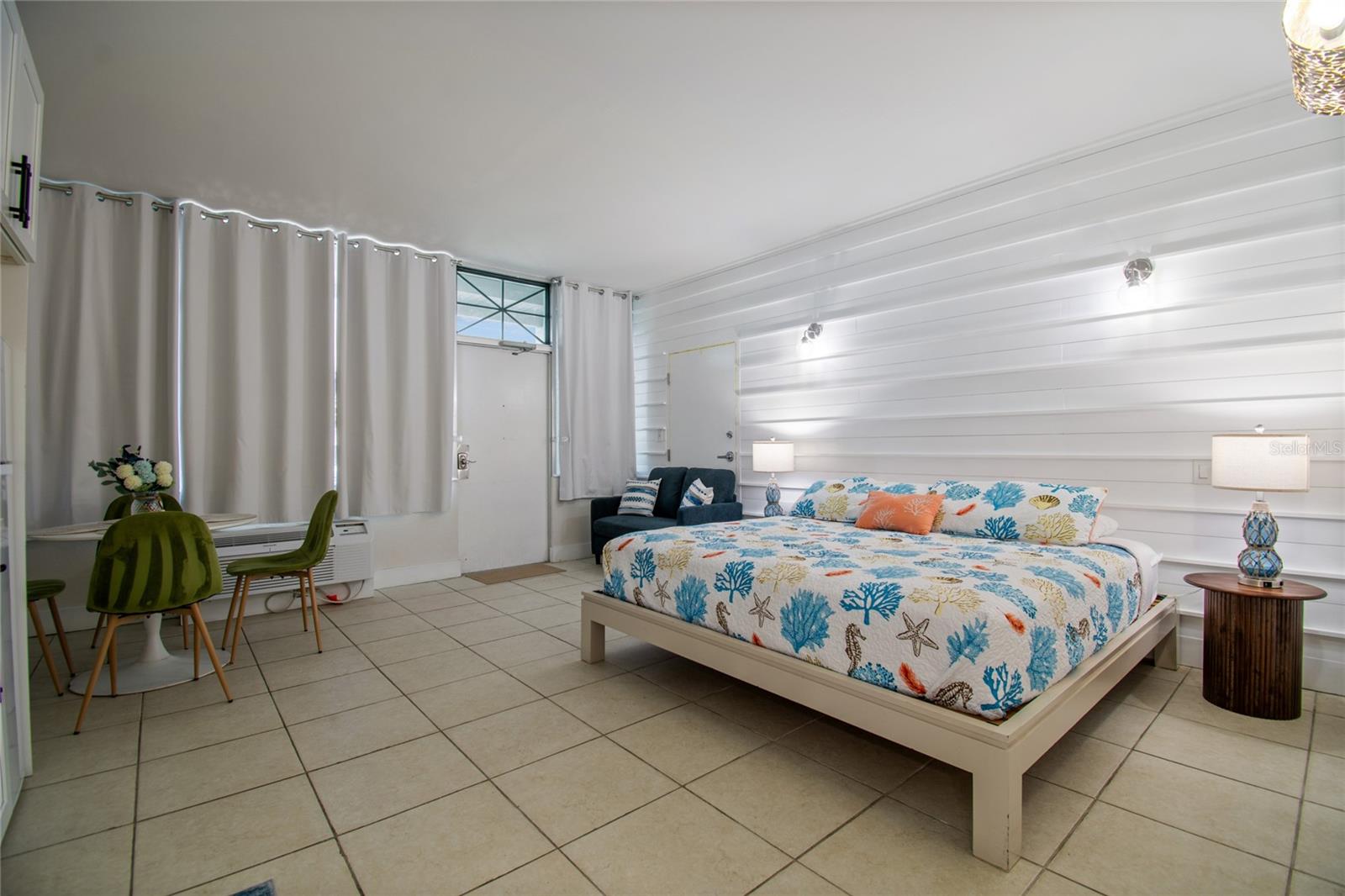 Image 10 of 52 For 611 Destiny Drive 308