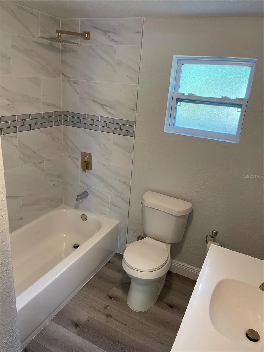 Image 8 of 12 For 7411 19th Avenue A