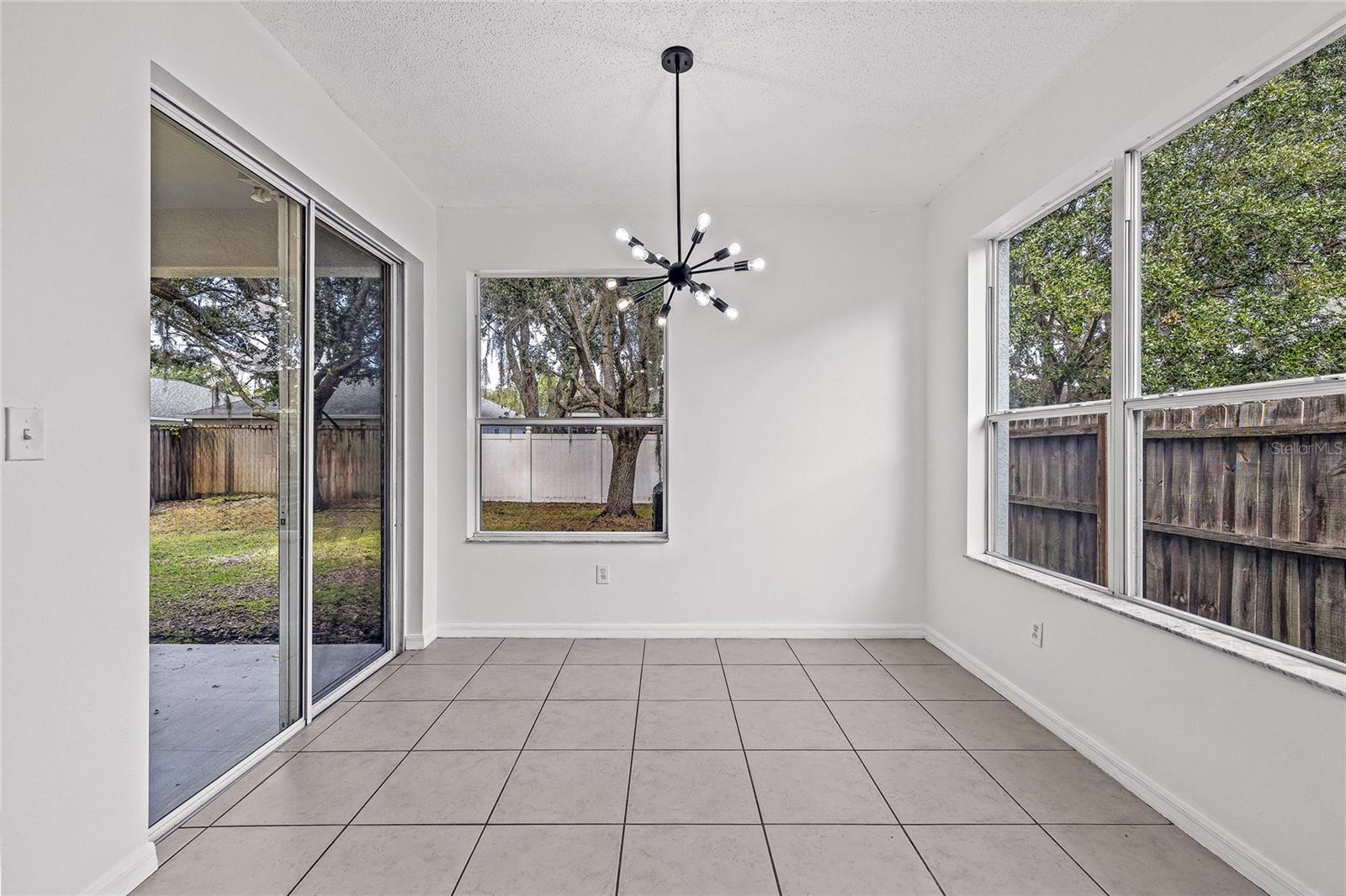 Listing photo id 25 for 8212 Cypress Breeze Way