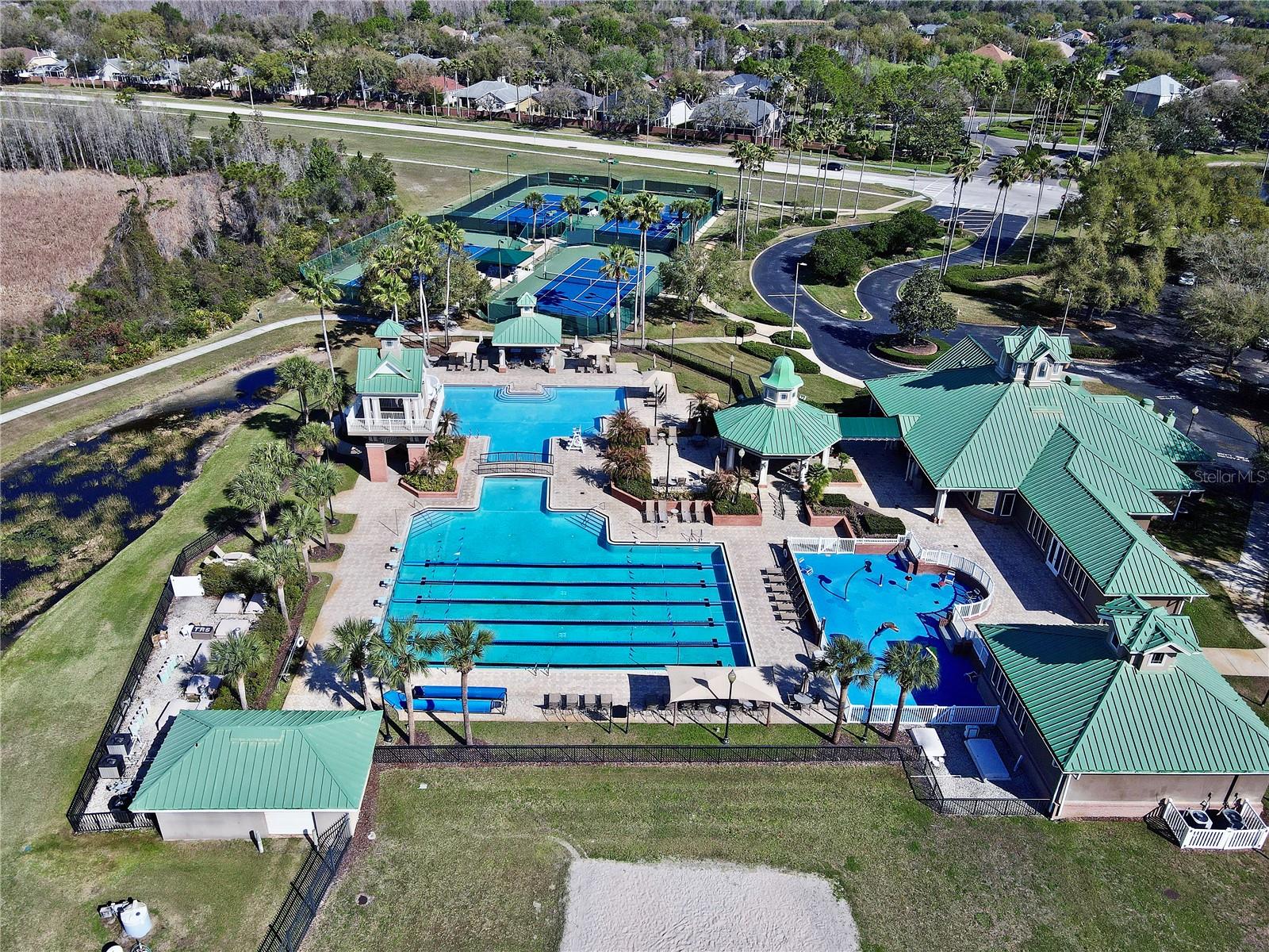 Listing photo id 1 for 8212 Cypress Breeze Way