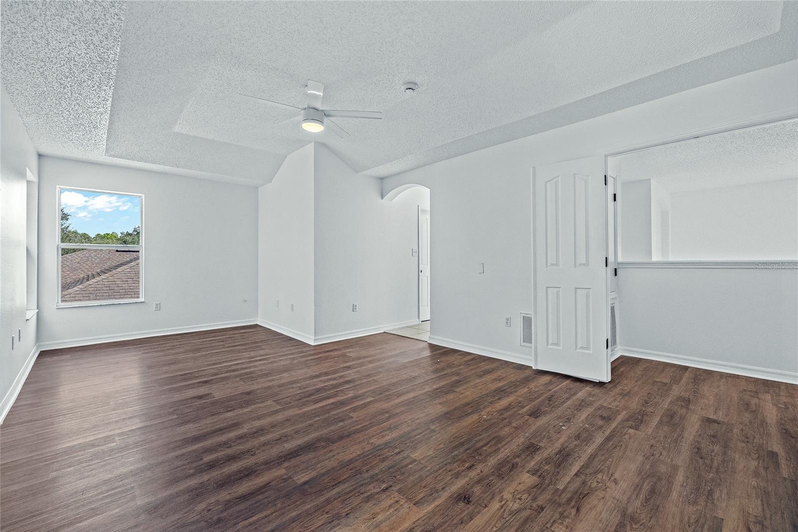 Listing photo id 36 for 8212 Cypress Breeze Way