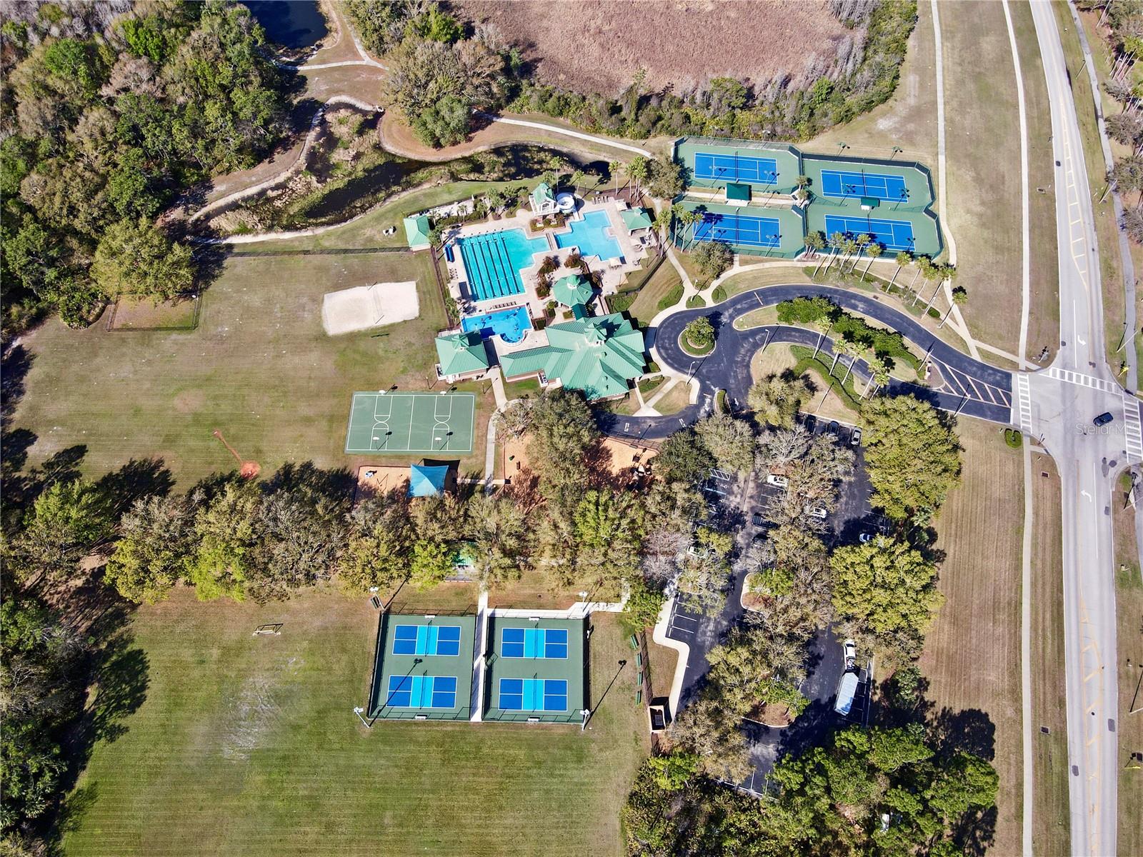 Listing photo id 55 for 8212 Cypress Breeze Way