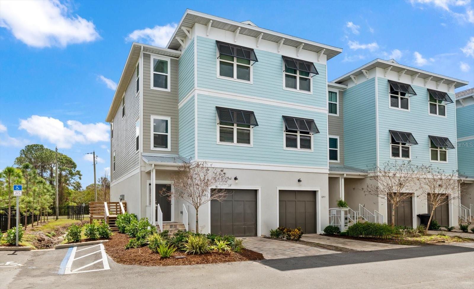 Details for 1297 Savona Drive Ne, ST PETERSBURG, FL 33702