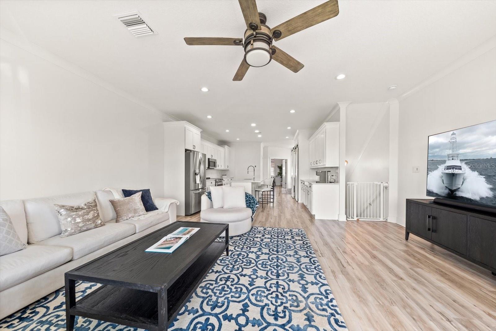 Image 4 of 36 For 1297 Savona Drive Ne