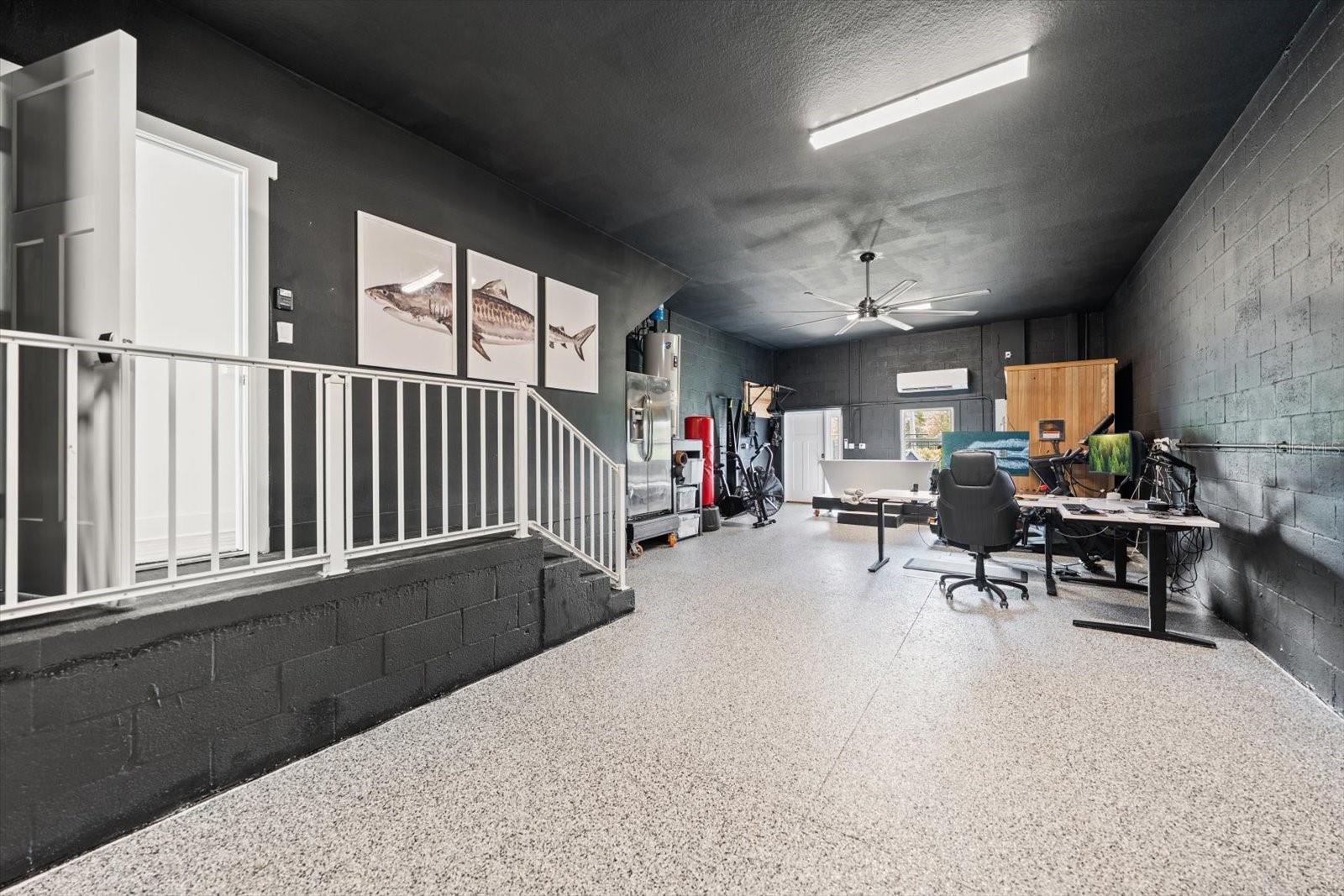 Image 8 of 36 For 1297 Savona Drive Ne