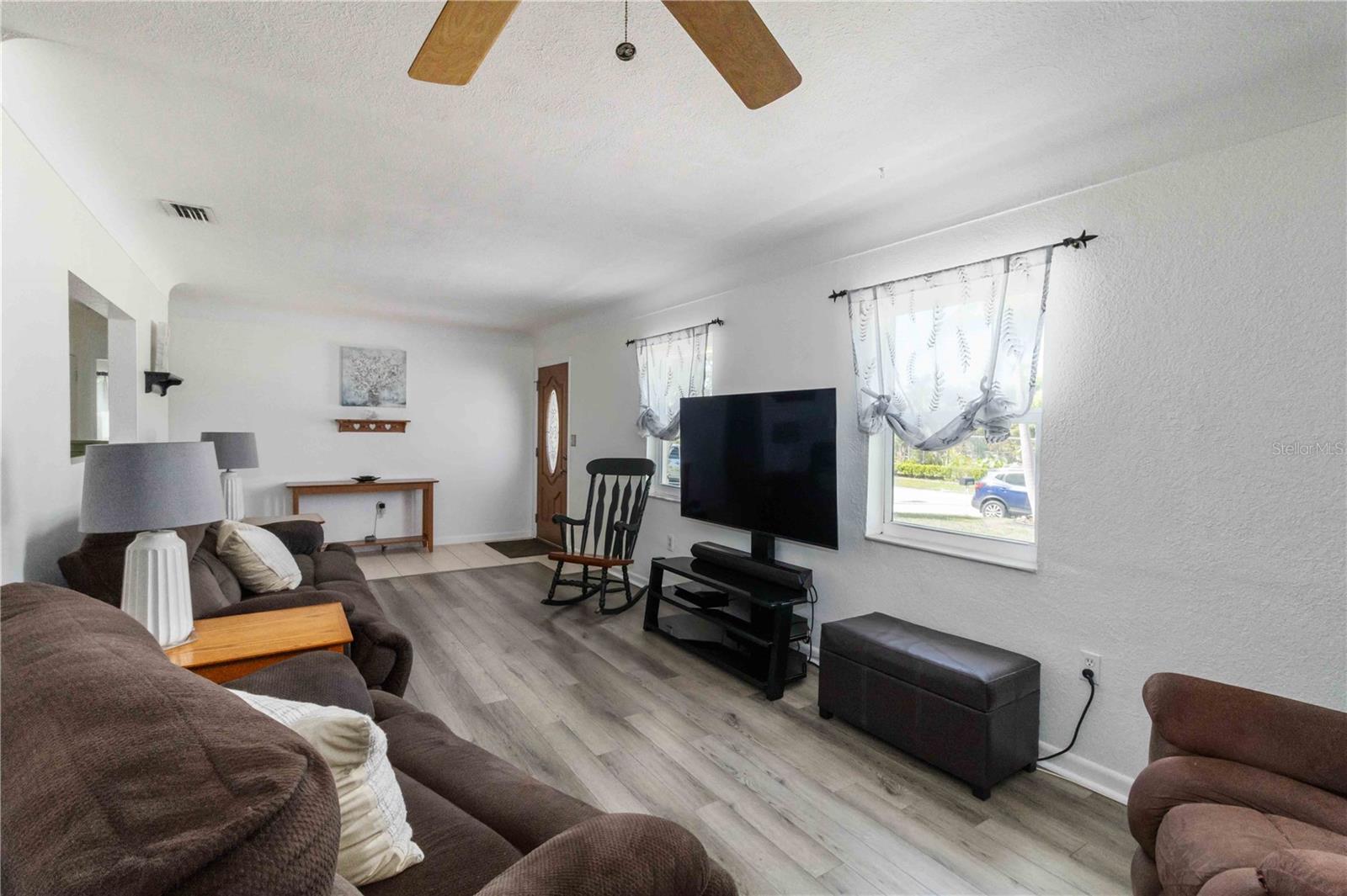 Image 5 of 22 For 5281 57th Street N