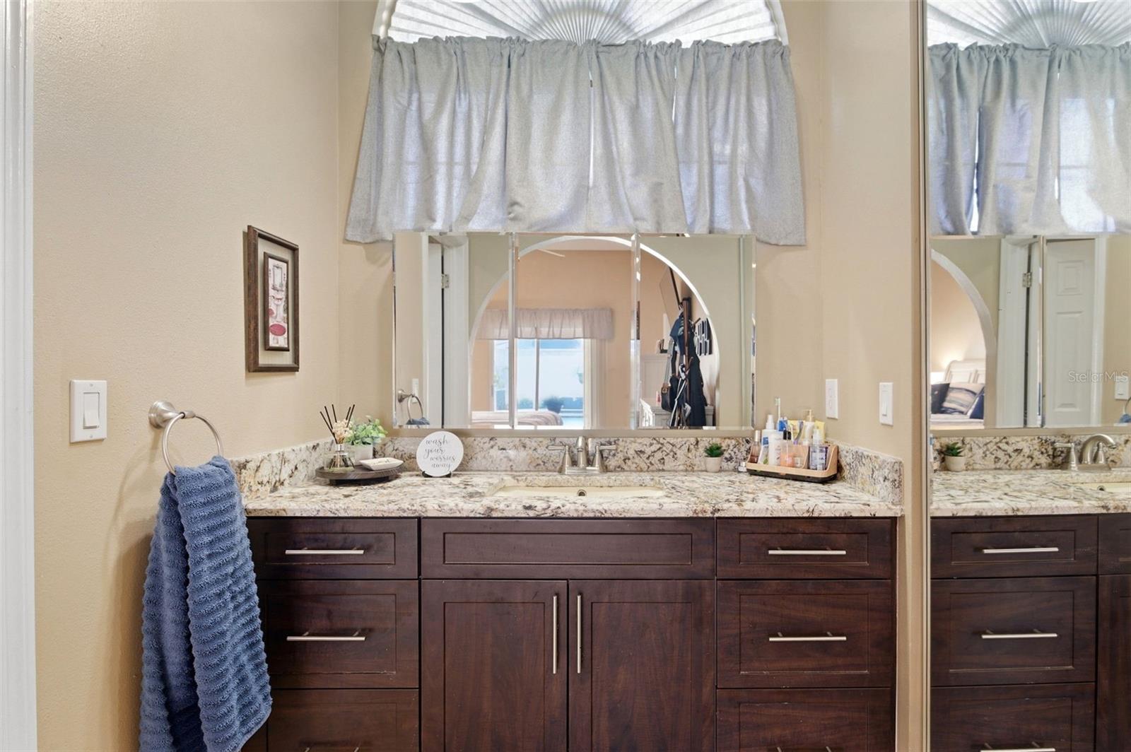 Image 19 of 63 For 212 Overstreet Court