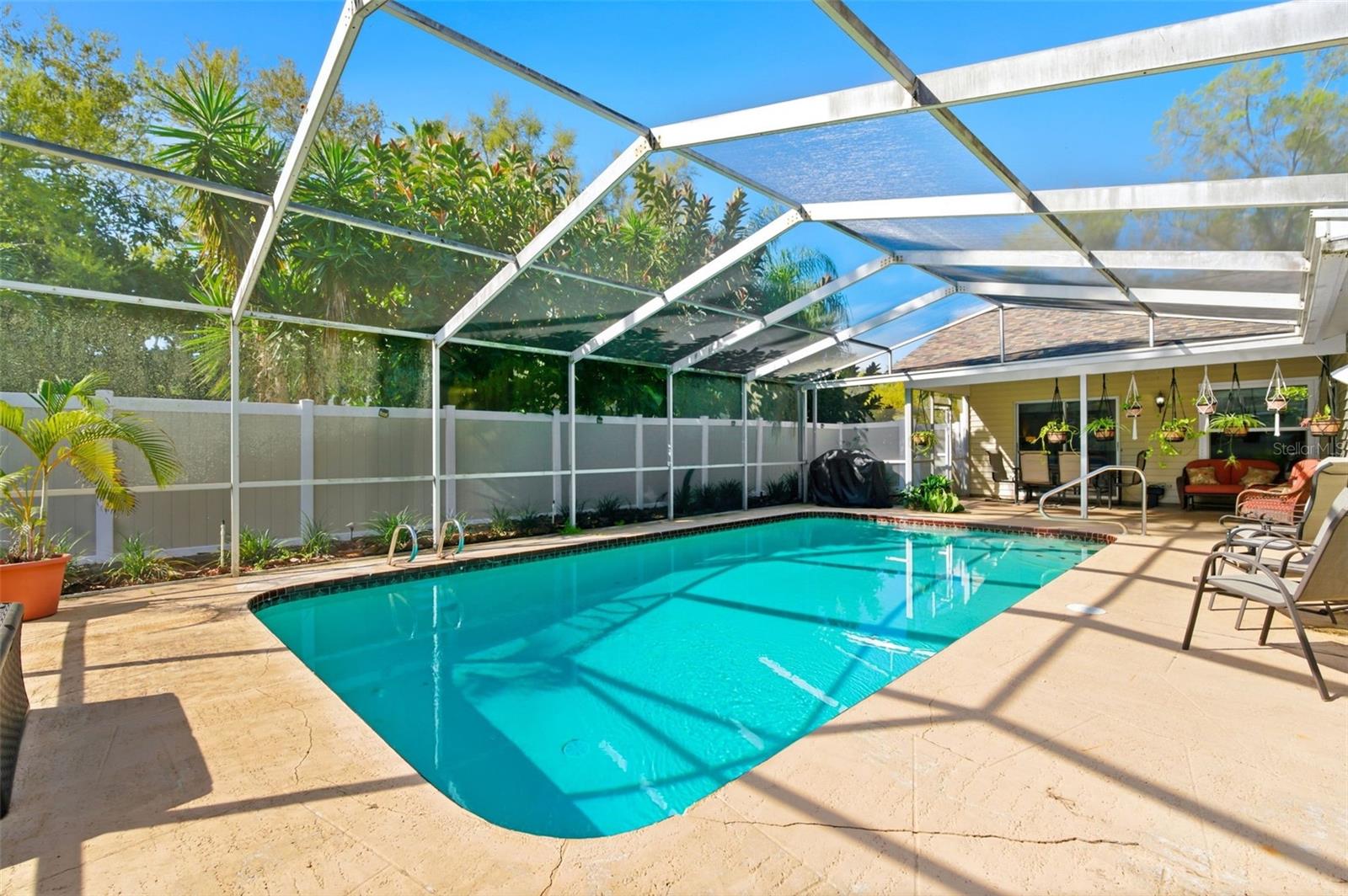 Image 47 of 63 For 212 Overstreet Court