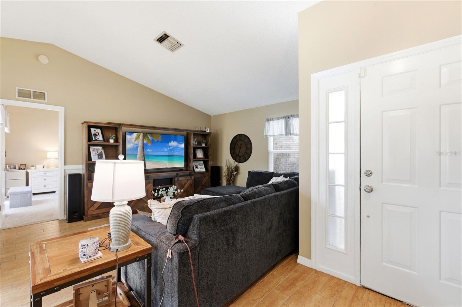 Image 6 of 63 For 212 Overstreet Court