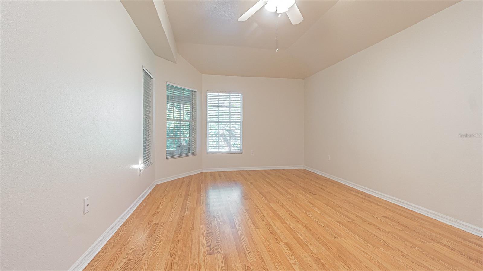 Image 10 of 34 For 10504 Moshie Lane