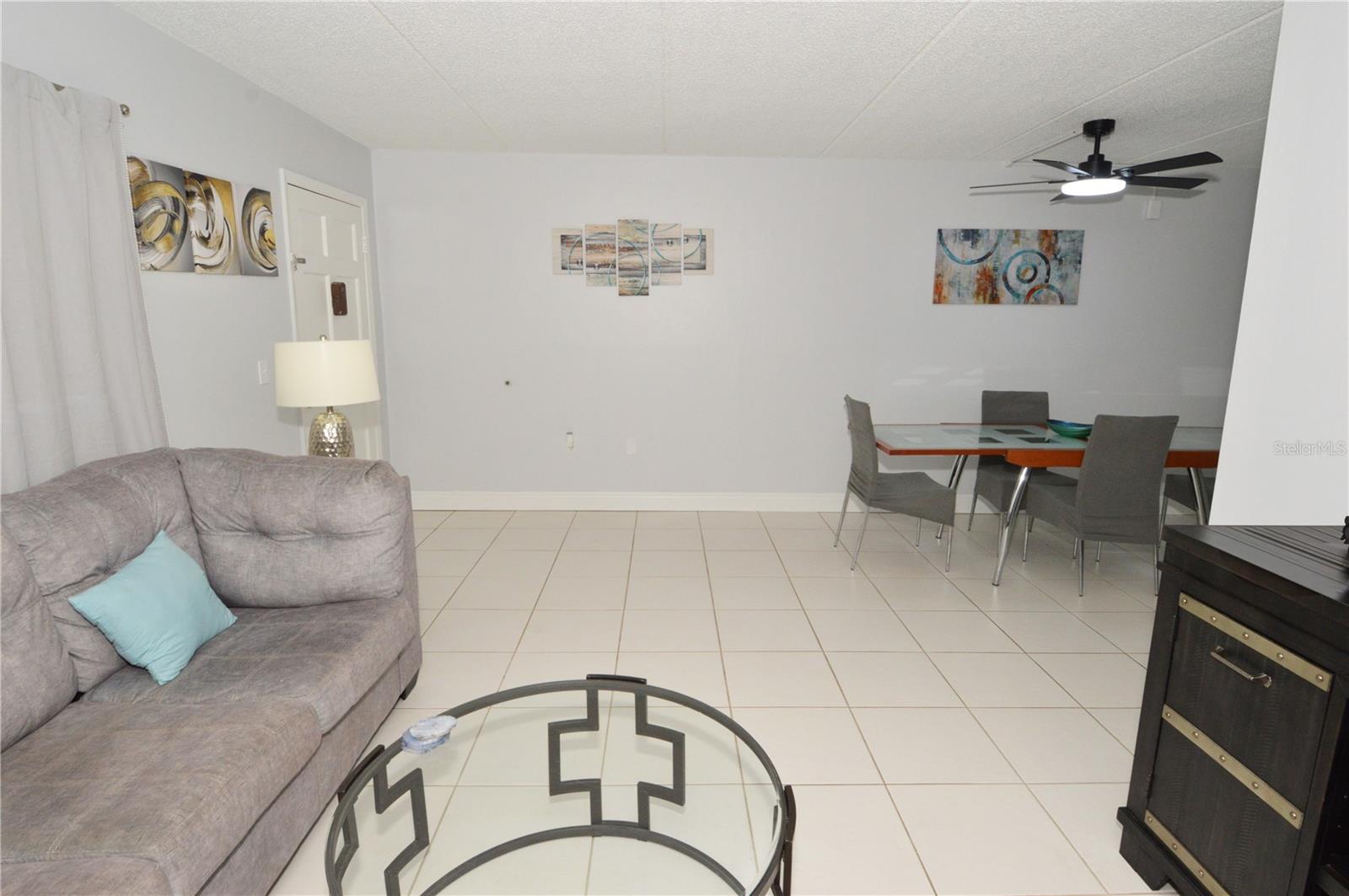 Image 10 of 85 For 12760 Indian Rocks Road 555