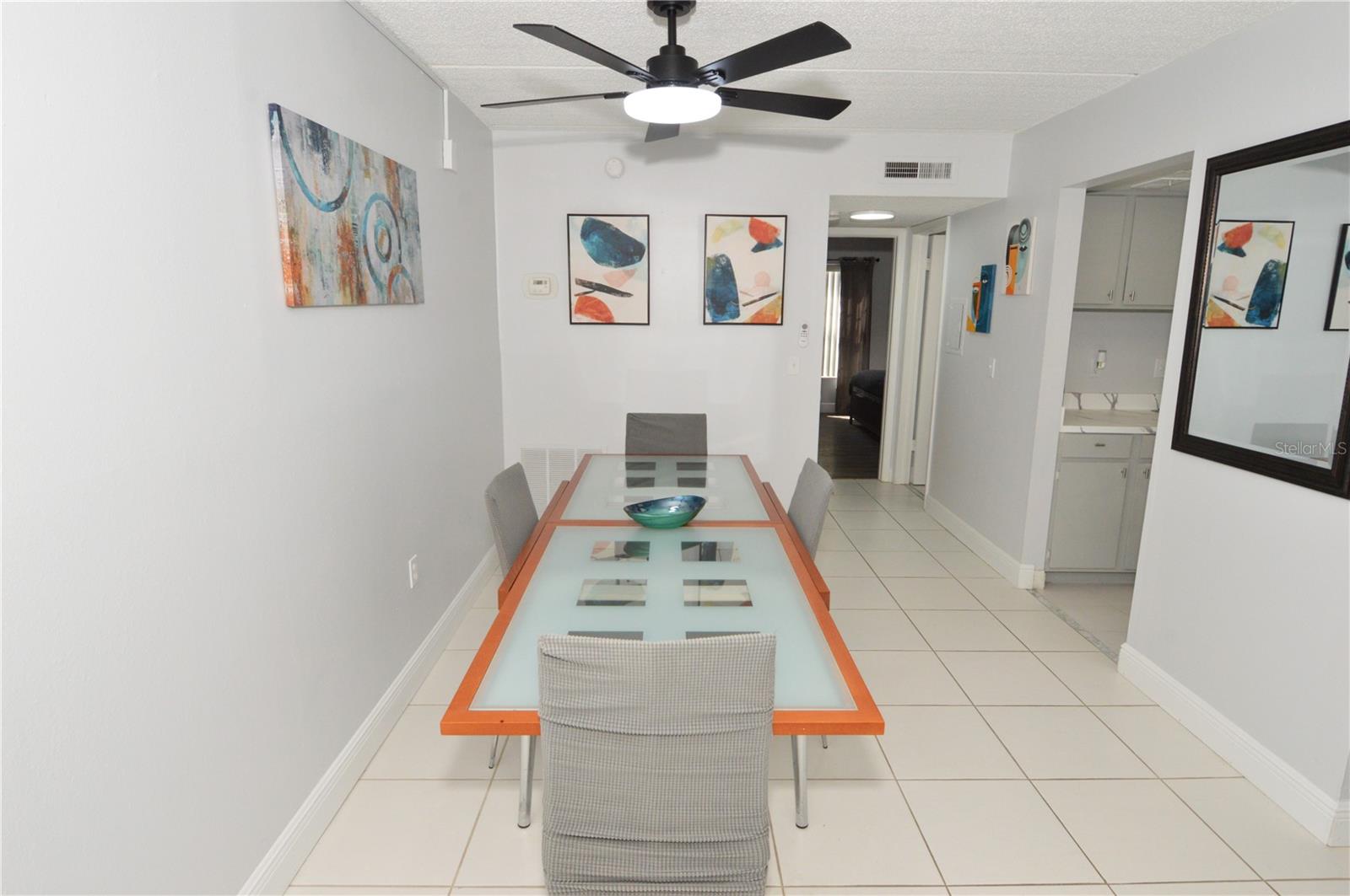 Image 14 of 85 For 12760 Indian Rocks Road 555