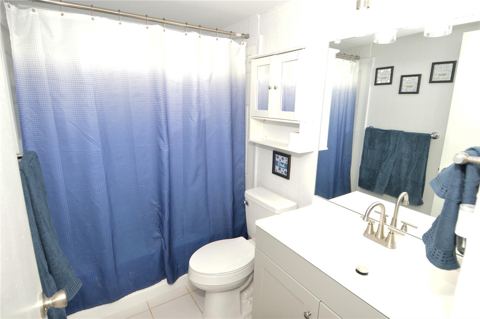 Image 19 of 85 For 12760 Indian Rocks Road 555