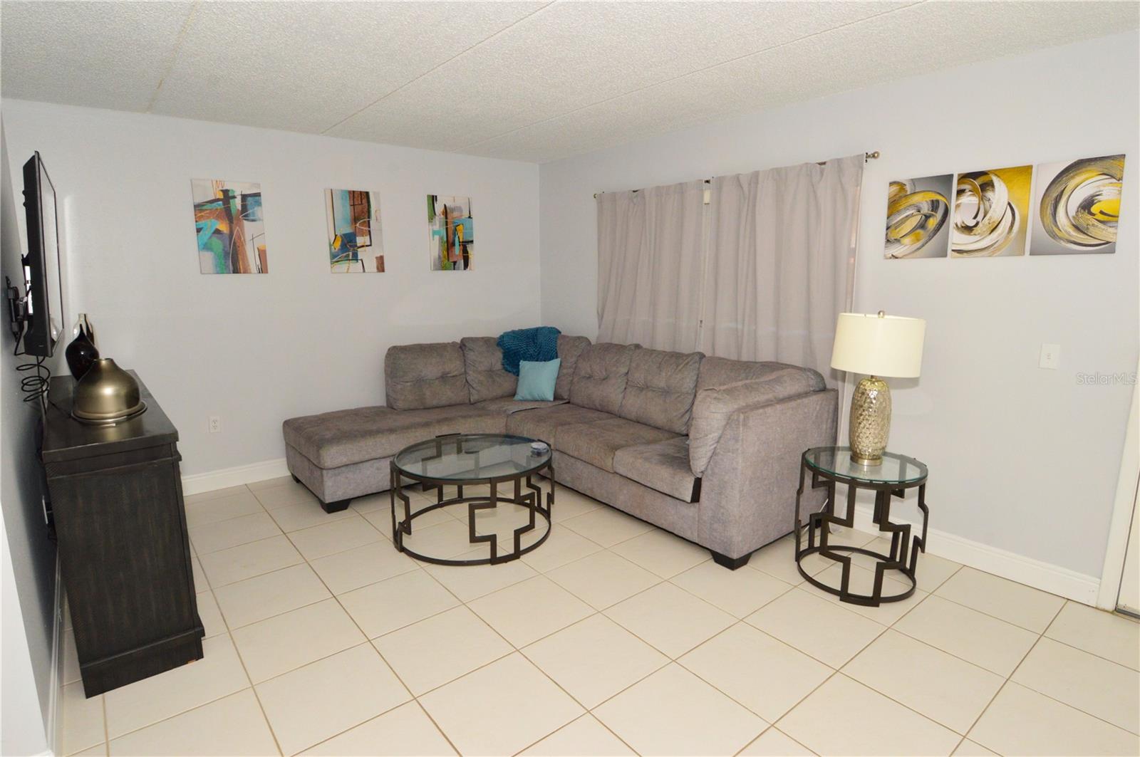 Image 7 of 85 For 12760 Indian Rocks Road 555