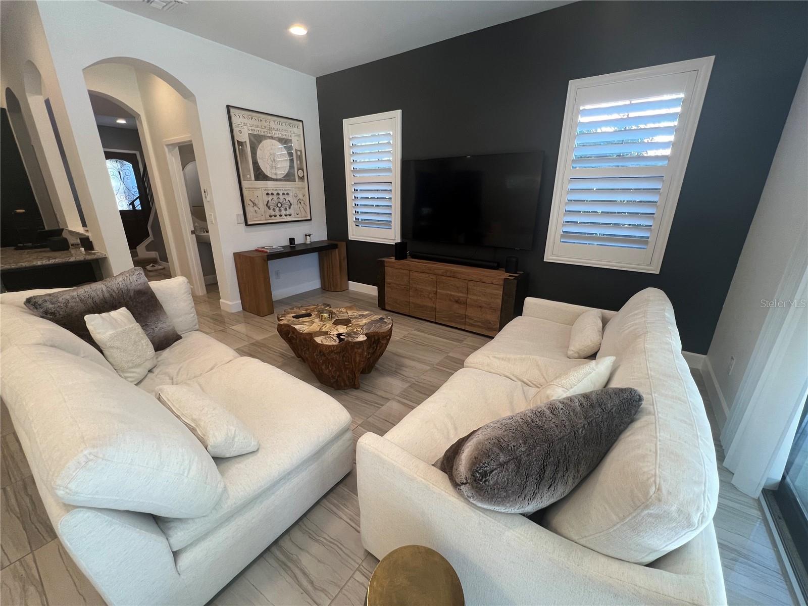 Image 8 of 28 For 7689 Toscana Boulevard