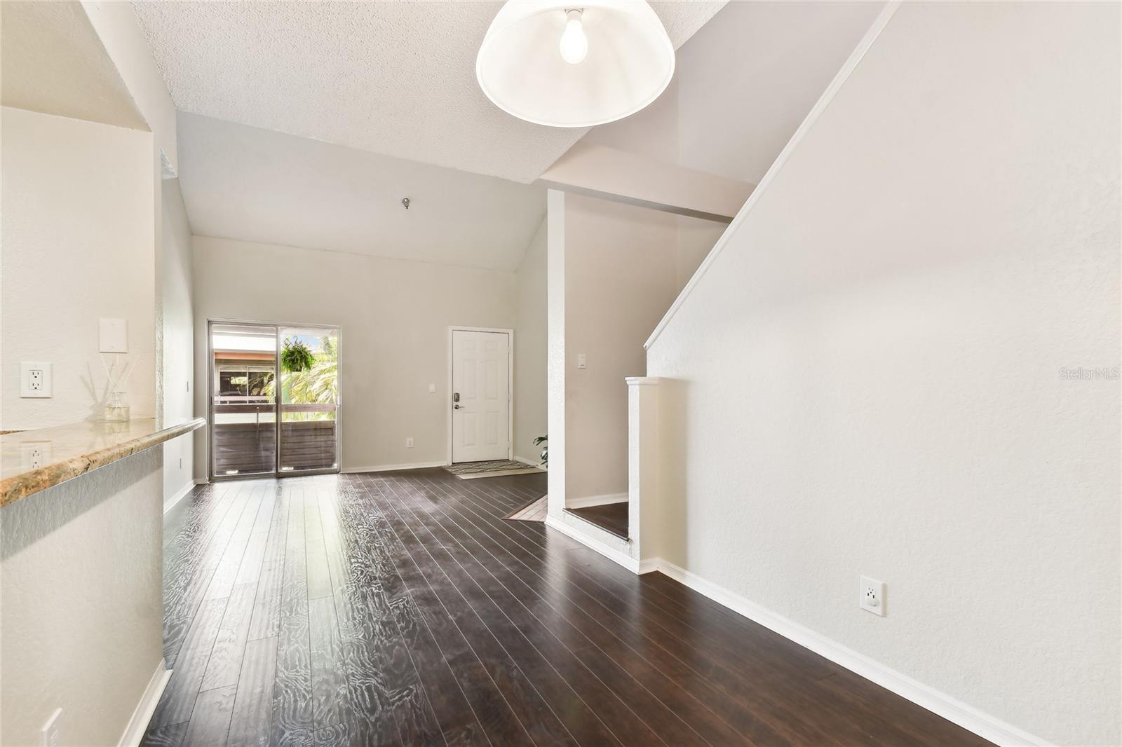 Image 10 of 58 For 10263 Gandy Boulevard N 616