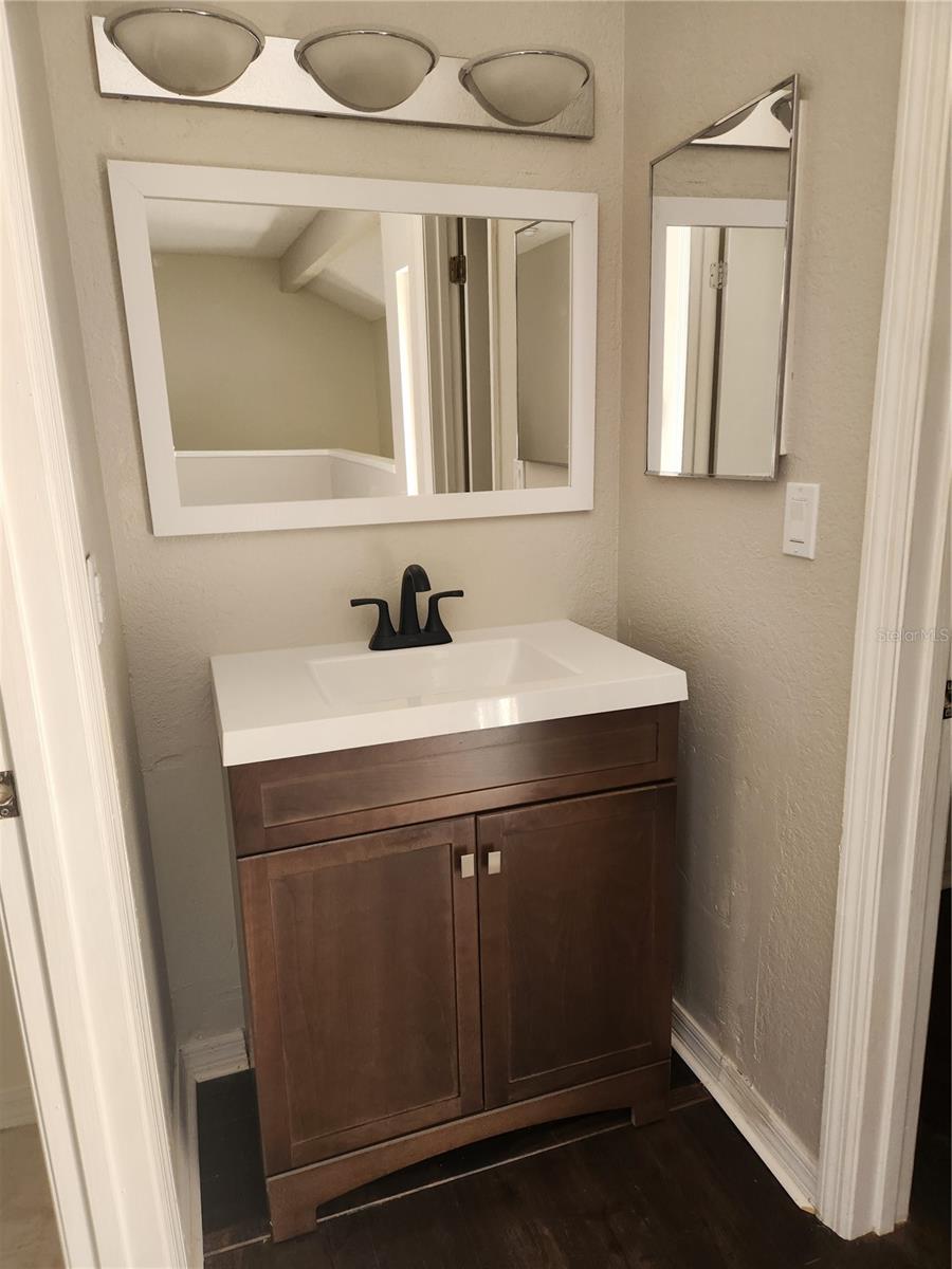 Image 28 of 58 For 10263 Gandy Boulevard N 616