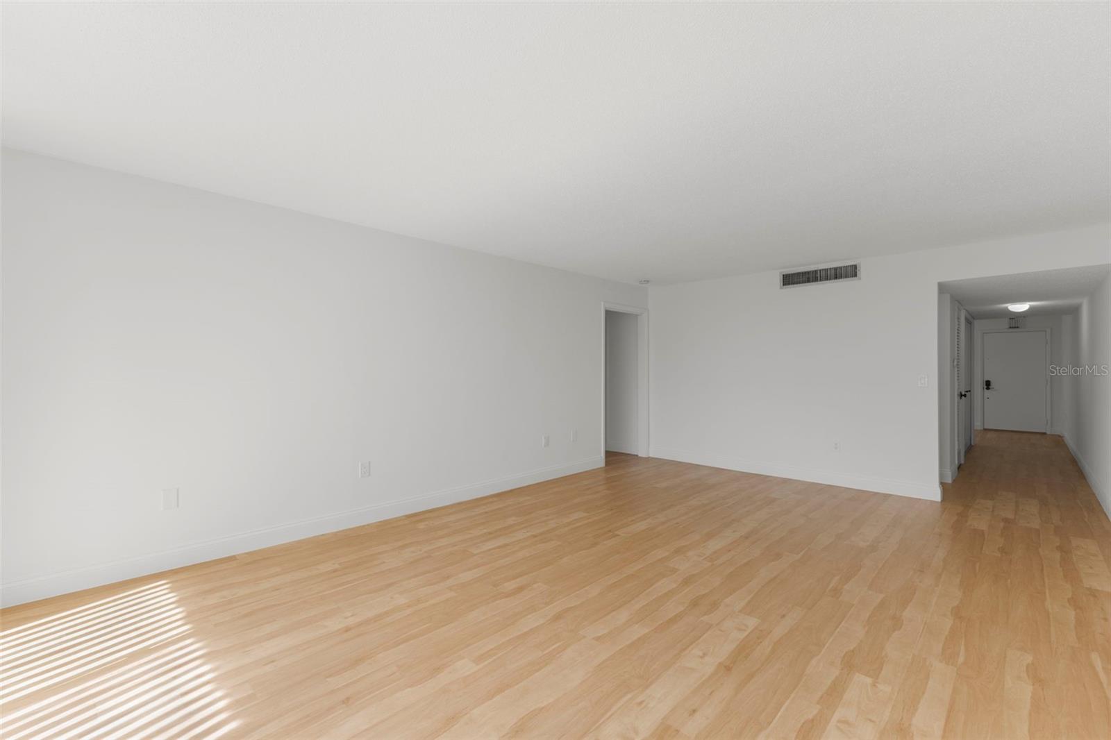 Image 13 of 27 For 1001 Pearce Drive 302