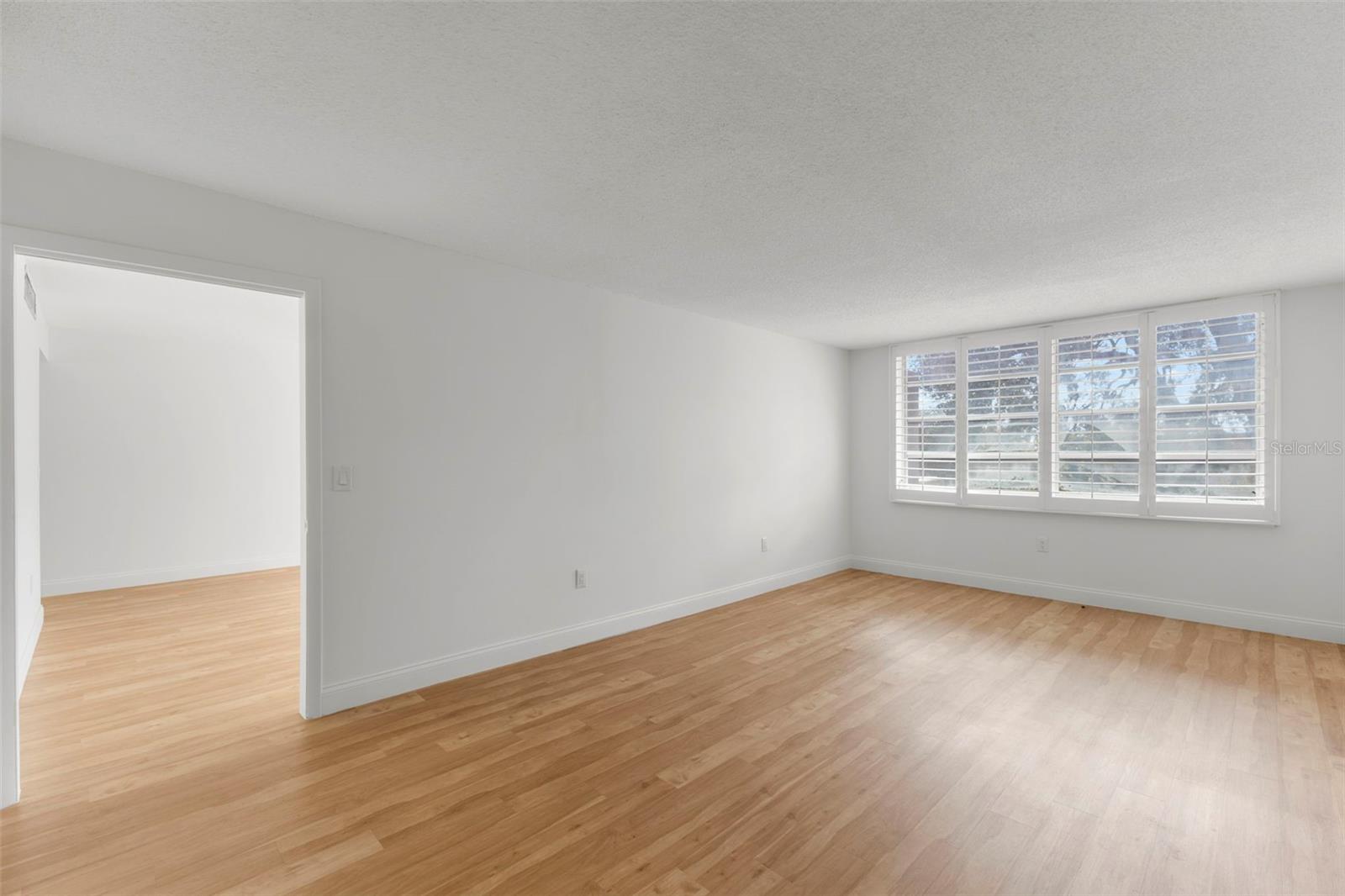 Image 17 of 27 For 1001 Pearce Drive 302