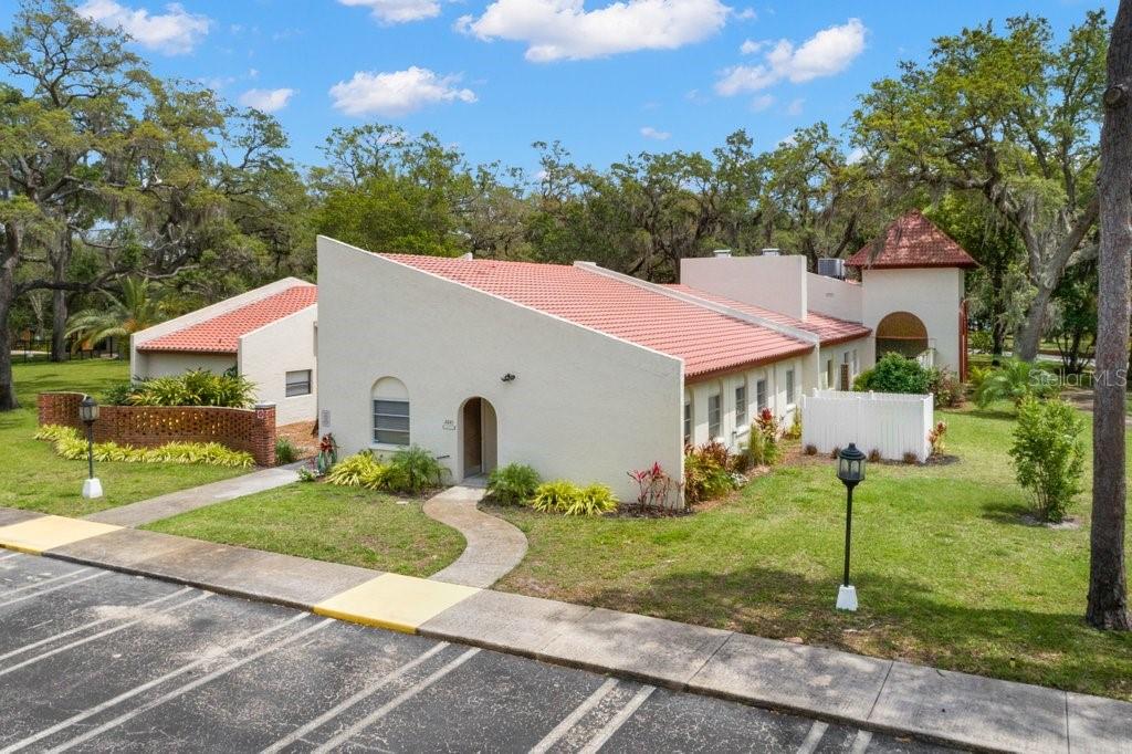 Image 25 of 27 For 1001 Pearce Drive 302