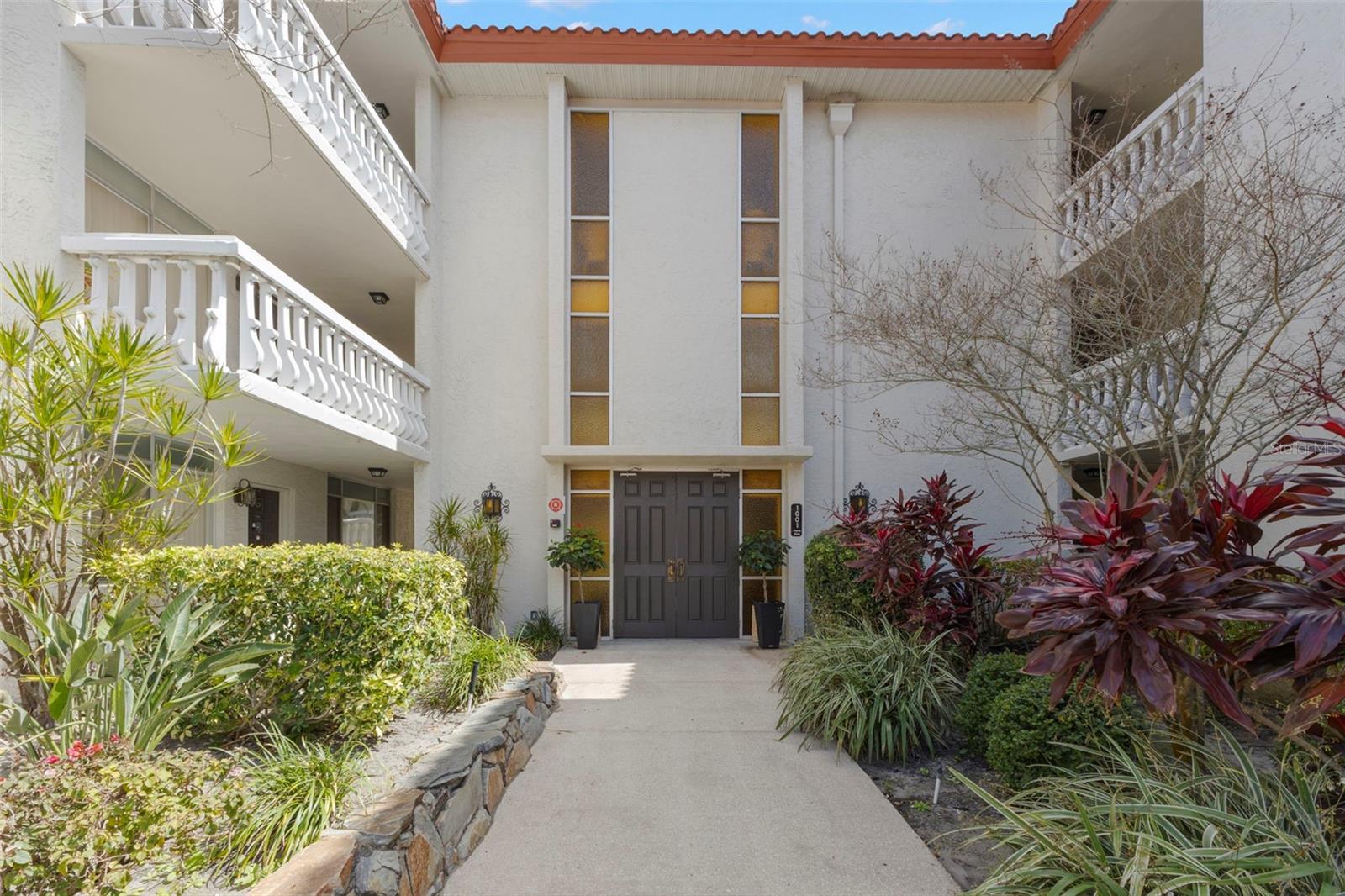 Image 3 of 27 For 1001 Pearce Drive 302