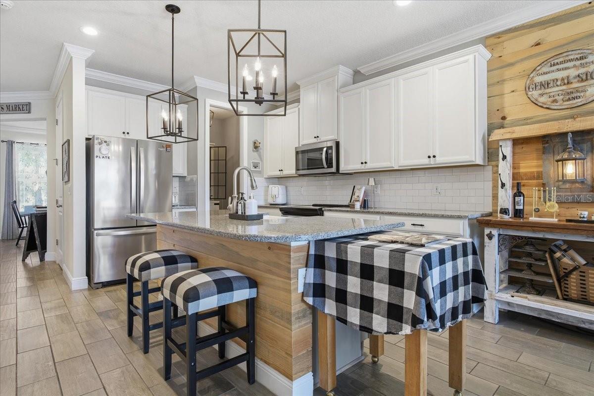 Image 10 of 51 For 13326 Palmera Vista Drive