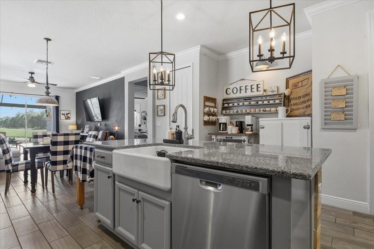 Image 12 of 51 For 13326 Palmera Vista Drive