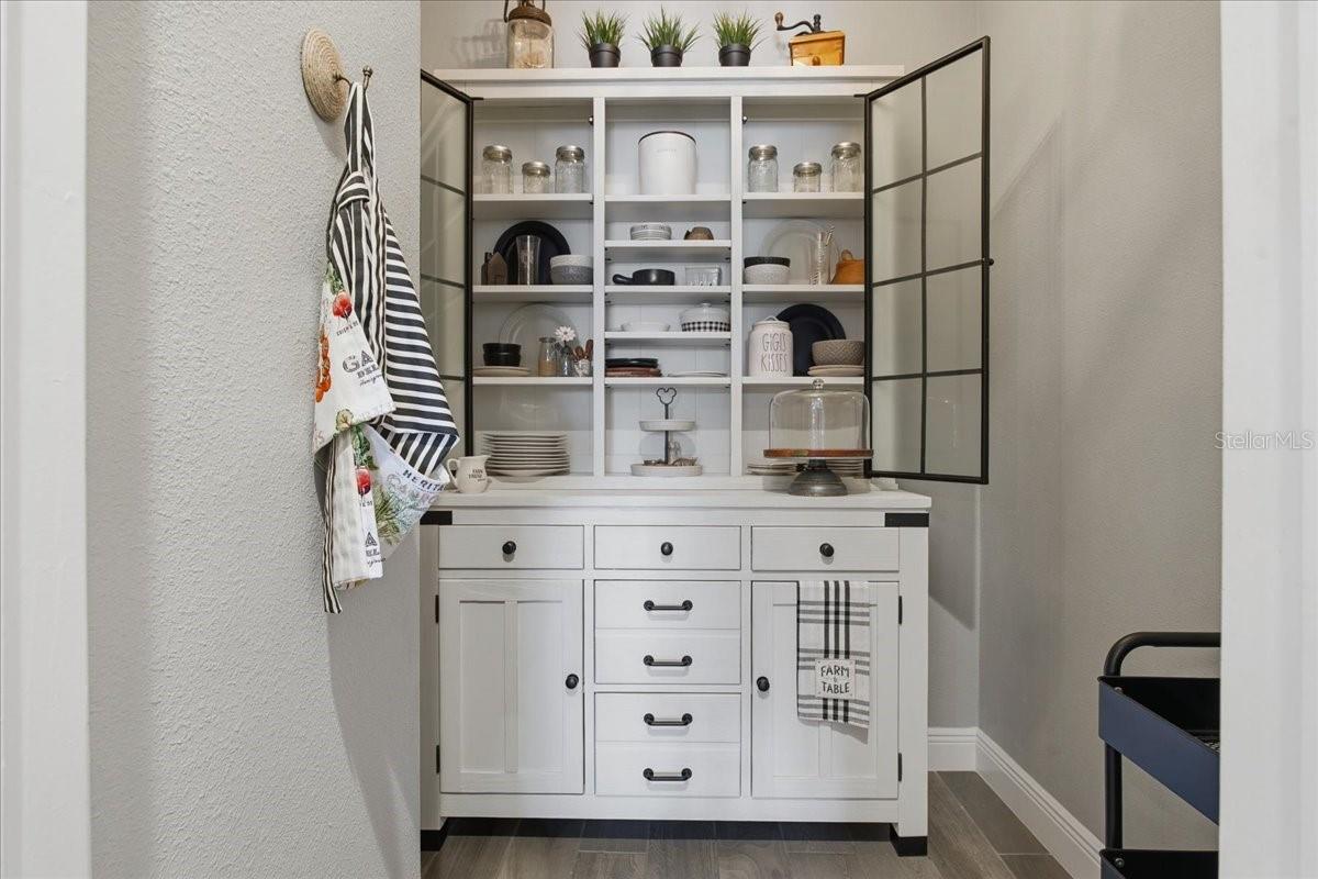 Image 14 of 51 For 13326 Palmera Vista Drive