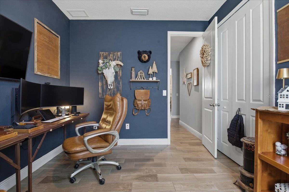 Image 29 of 51 For 13326 Palmera Vista Drive