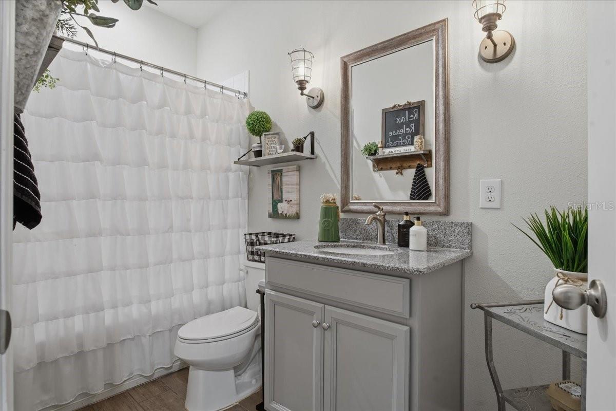 Image 30 of 51 For 13326 Palmera Vista Drive