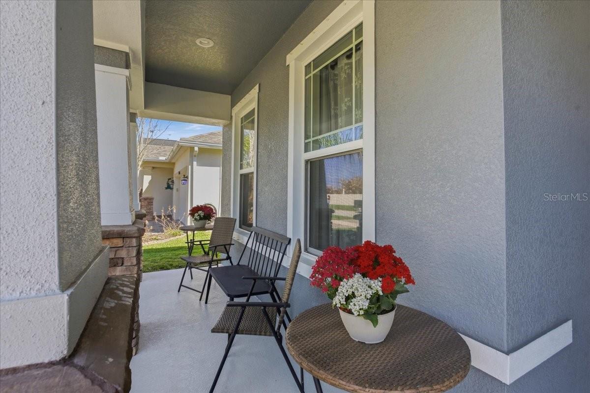 Image 4 of 51 For 13326 Palmera Vista Drive