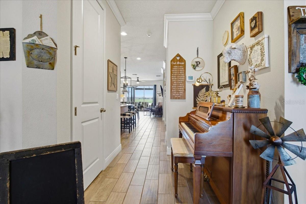 Image 8 of 51 For 13326 Palmera Vista Drive